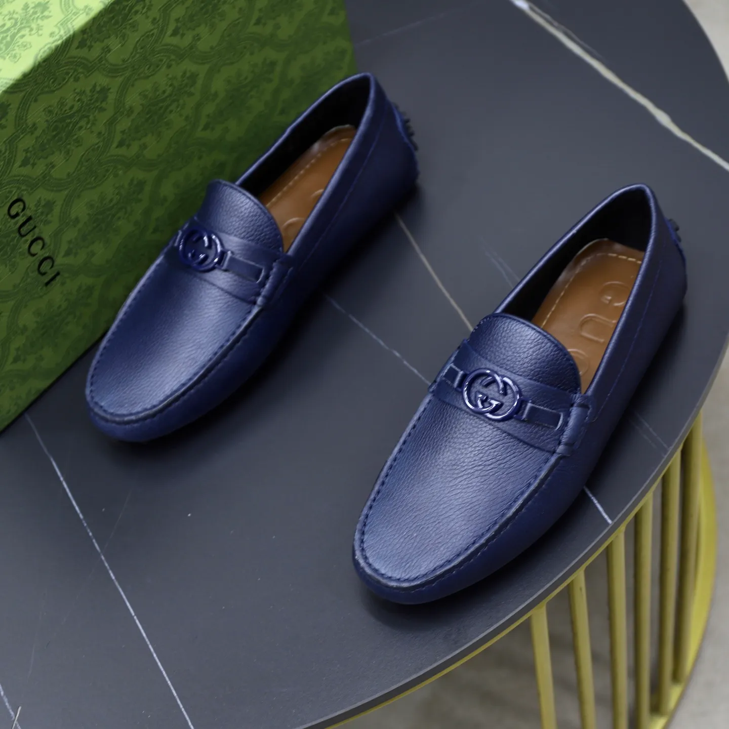 Ex-factory price: 460💰[GUCCI] Gucci ⚠️High-end men’s driving and pedal series ⚠️38-44 (customized for 45) ⚠️All original cowhide leather! Thick and soft! Made entirely of calfskin lining! Rubber sheet anti-slip beanie sole! Three-dimensional package technology! Fashionable and classic! Handicrafts! Original high quality! Feel free to compare!